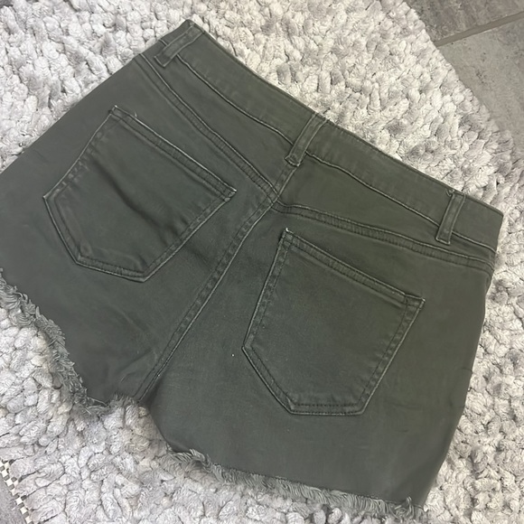 Refuge Green Denim Button Shorts - Picture 2 of 4
